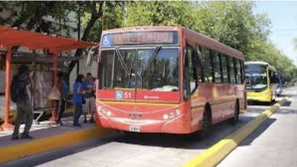 El Gobierno anticipó un plan para prevenir robos en las paradas